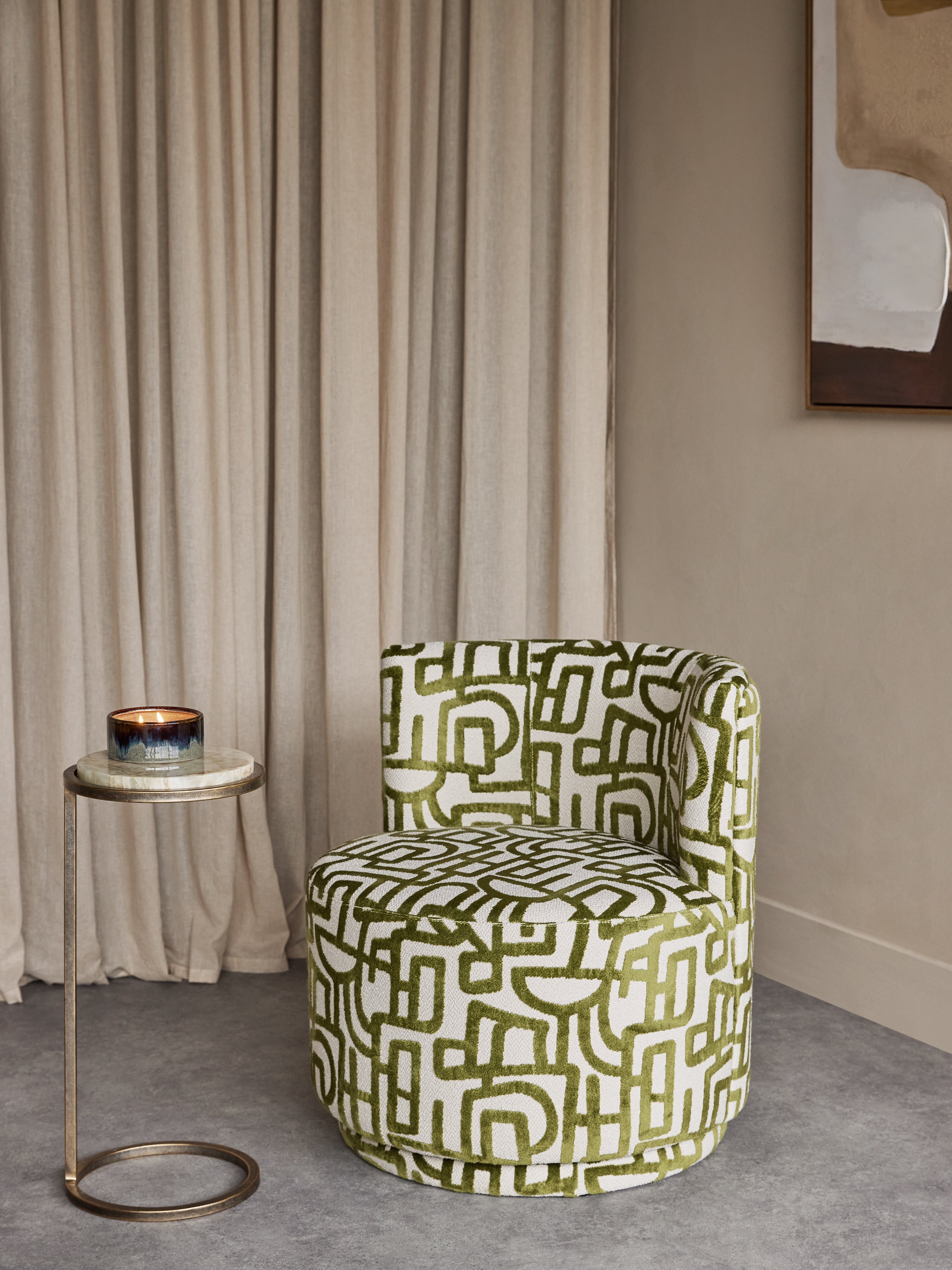 Elmo Swivel Chair